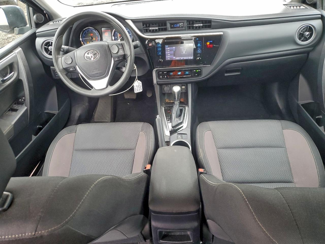 2019 TOYOTA COROLLA LE photo 15