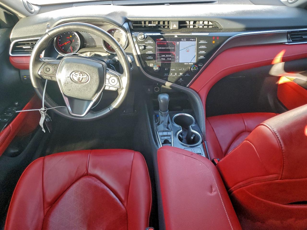 2018 TOYOTA CAMRY photo 15