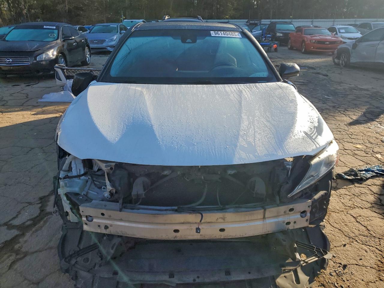 2018 TOYOTA CAMRY photo 9