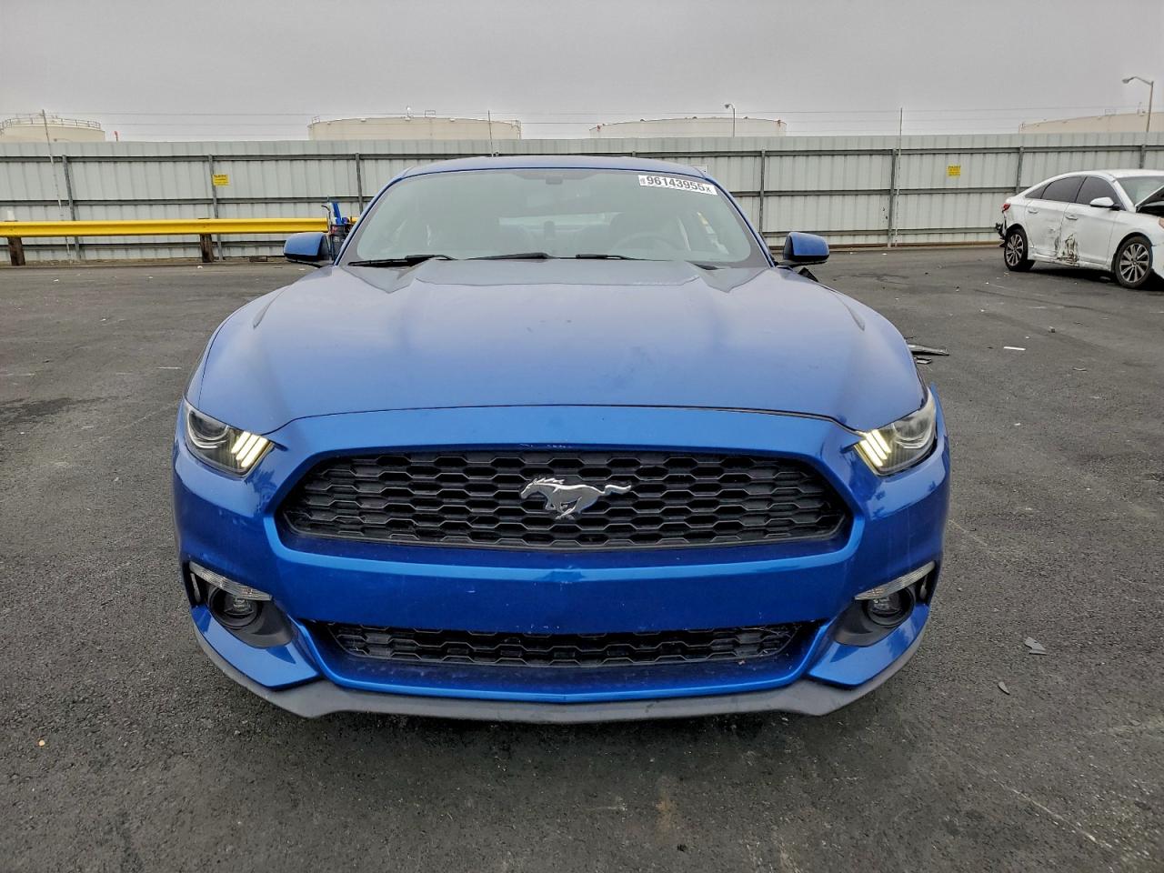 2017 FORD MUSTANG photo 5