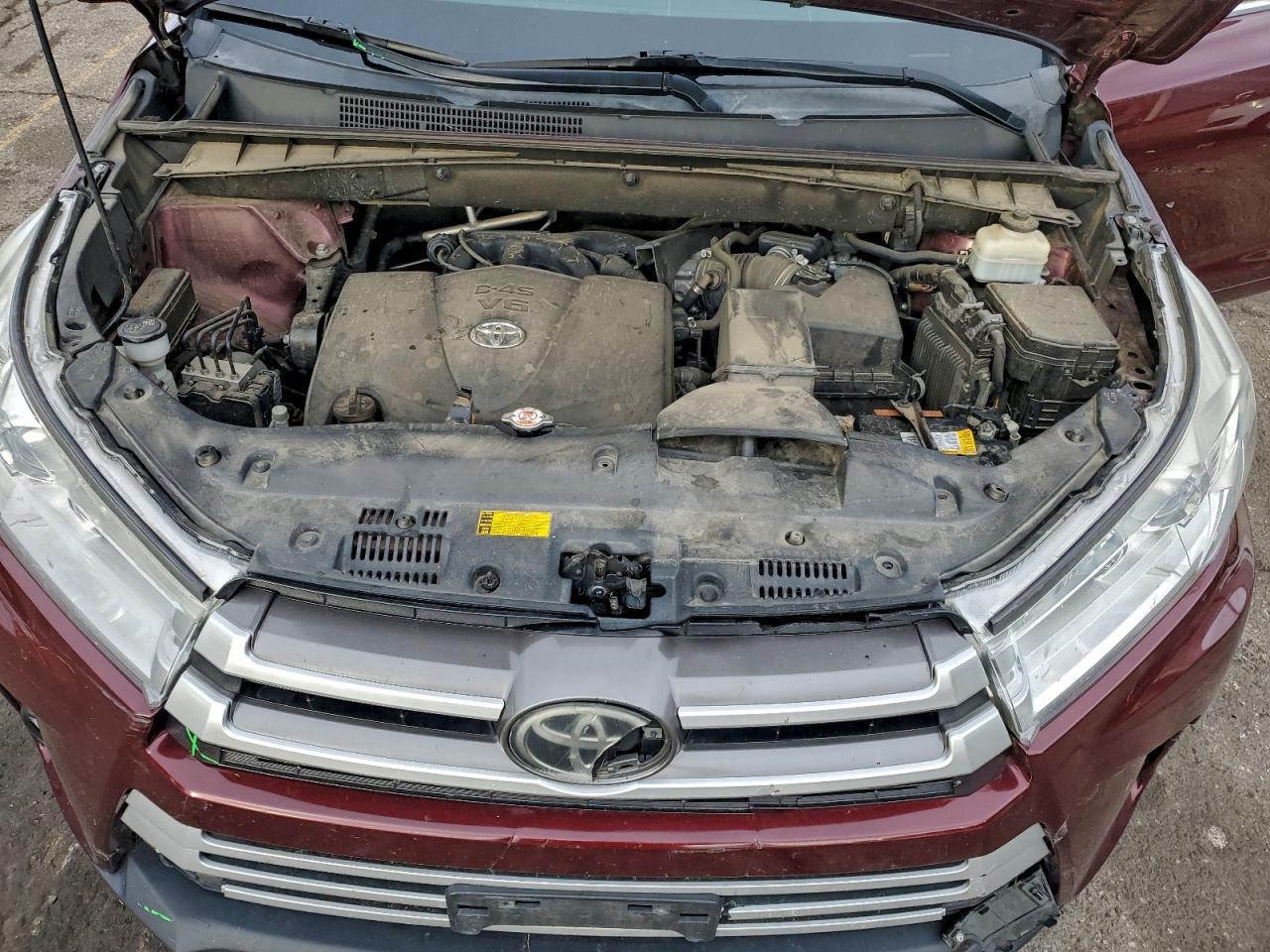 2018 TOYOTA HIGHLANDER LE PLUS photo 11
