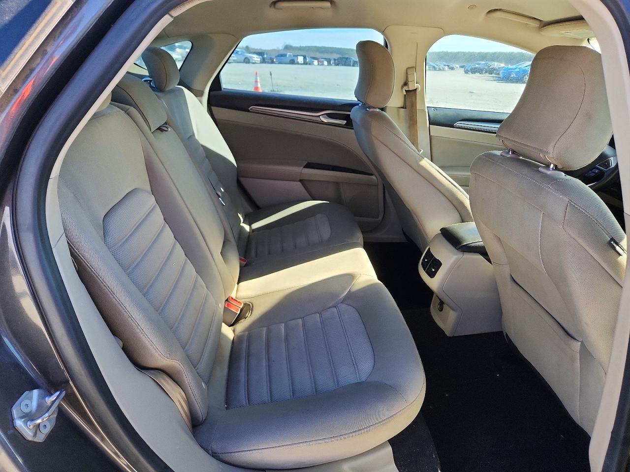 2019 FORD FUSION SE photo 10