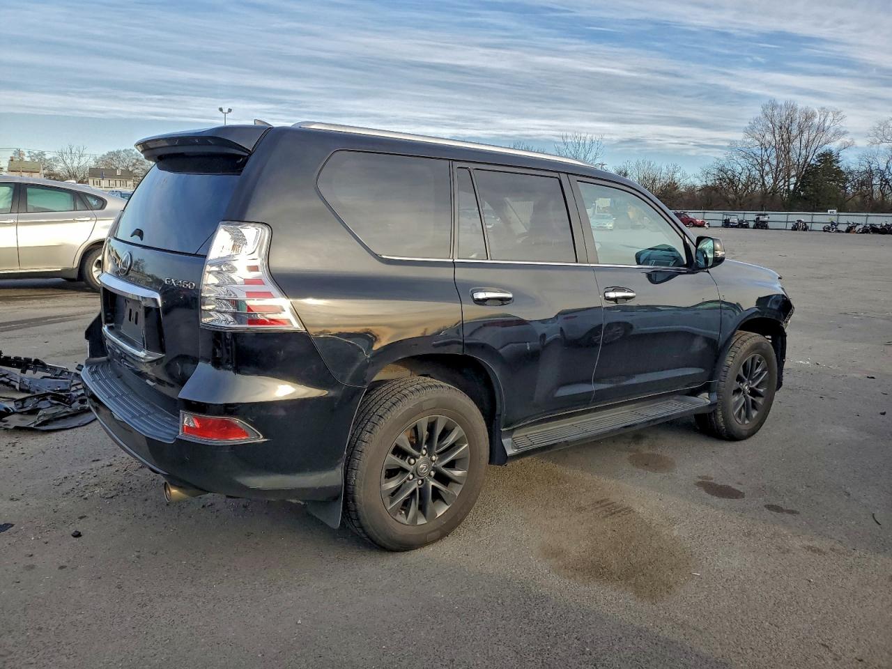 2023 LEXUS GX 460 photo 3