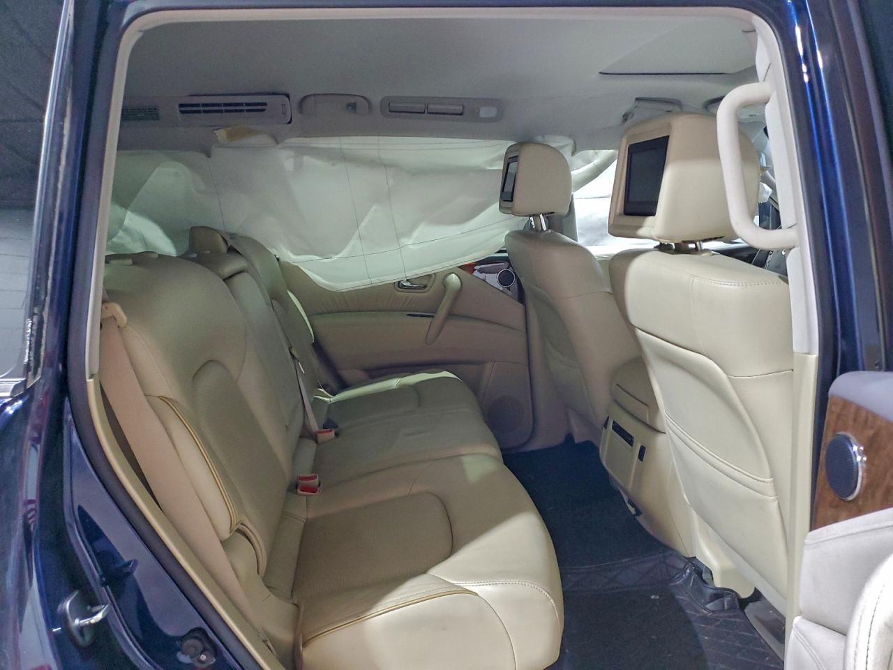2017 INFINITI QX80 BASE photo 21