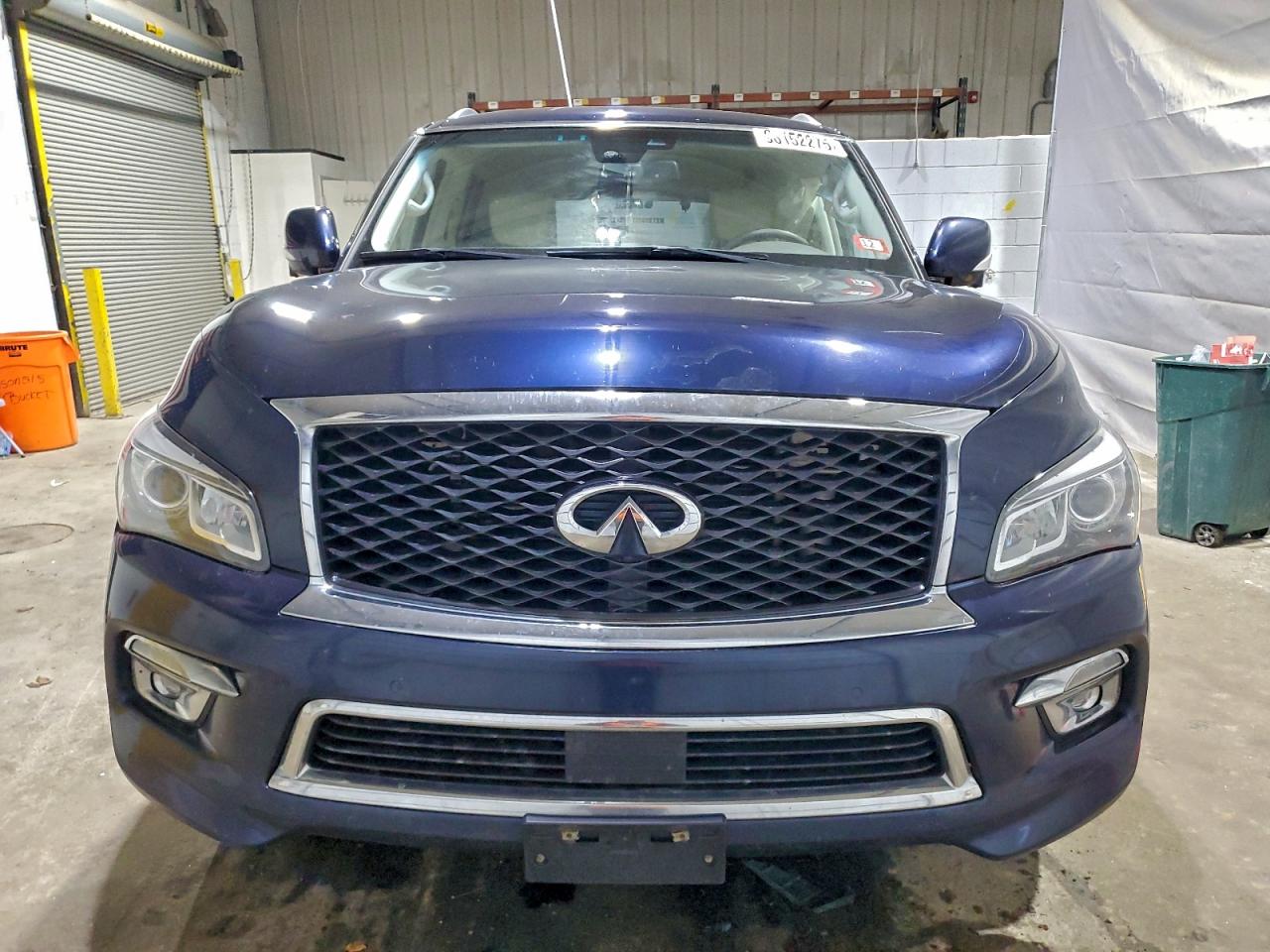 2017 INFINITI QX80 BASE photo 9