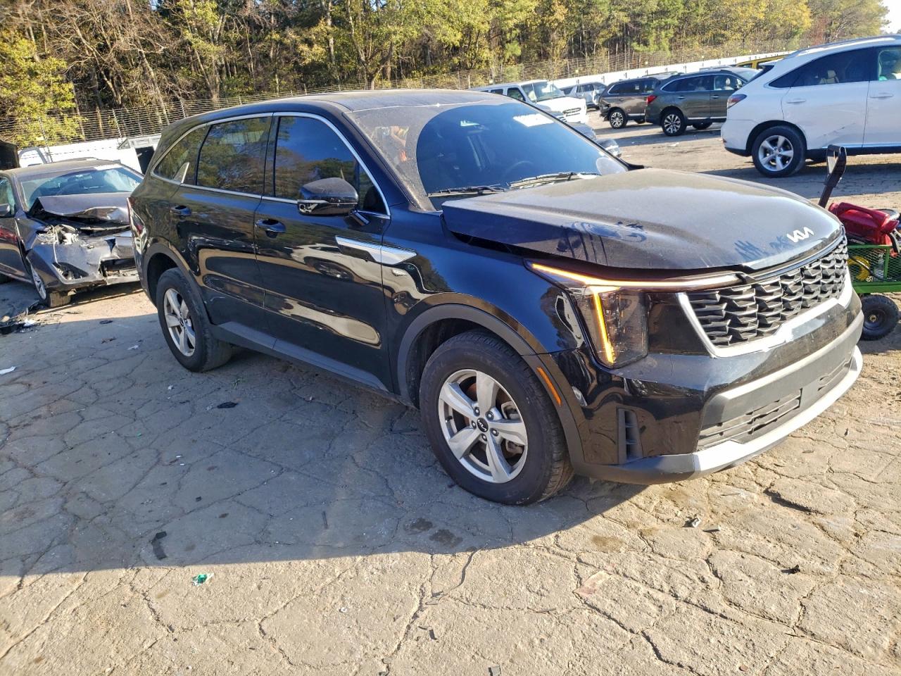 2024 KIA SORENTO LX photo 4