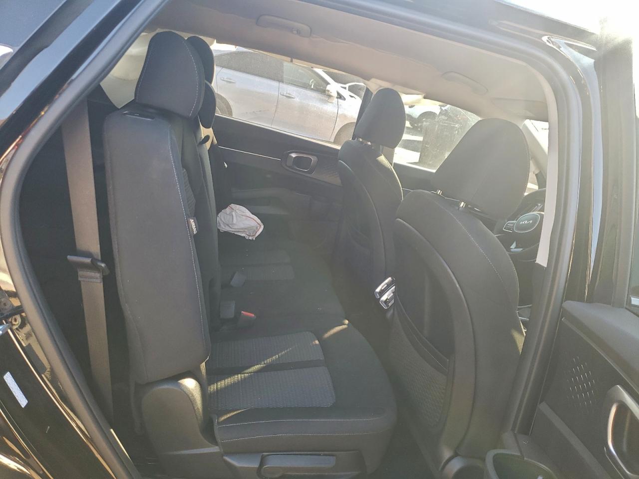 2024 KIA SORENTO LX photo 11