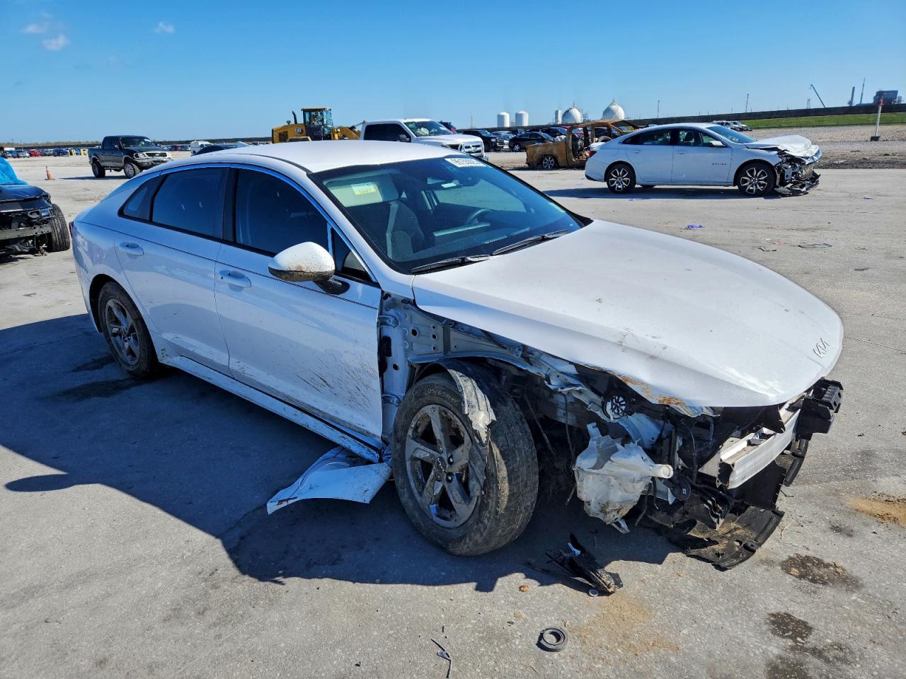 2023 KIA K5 LXS photo 4