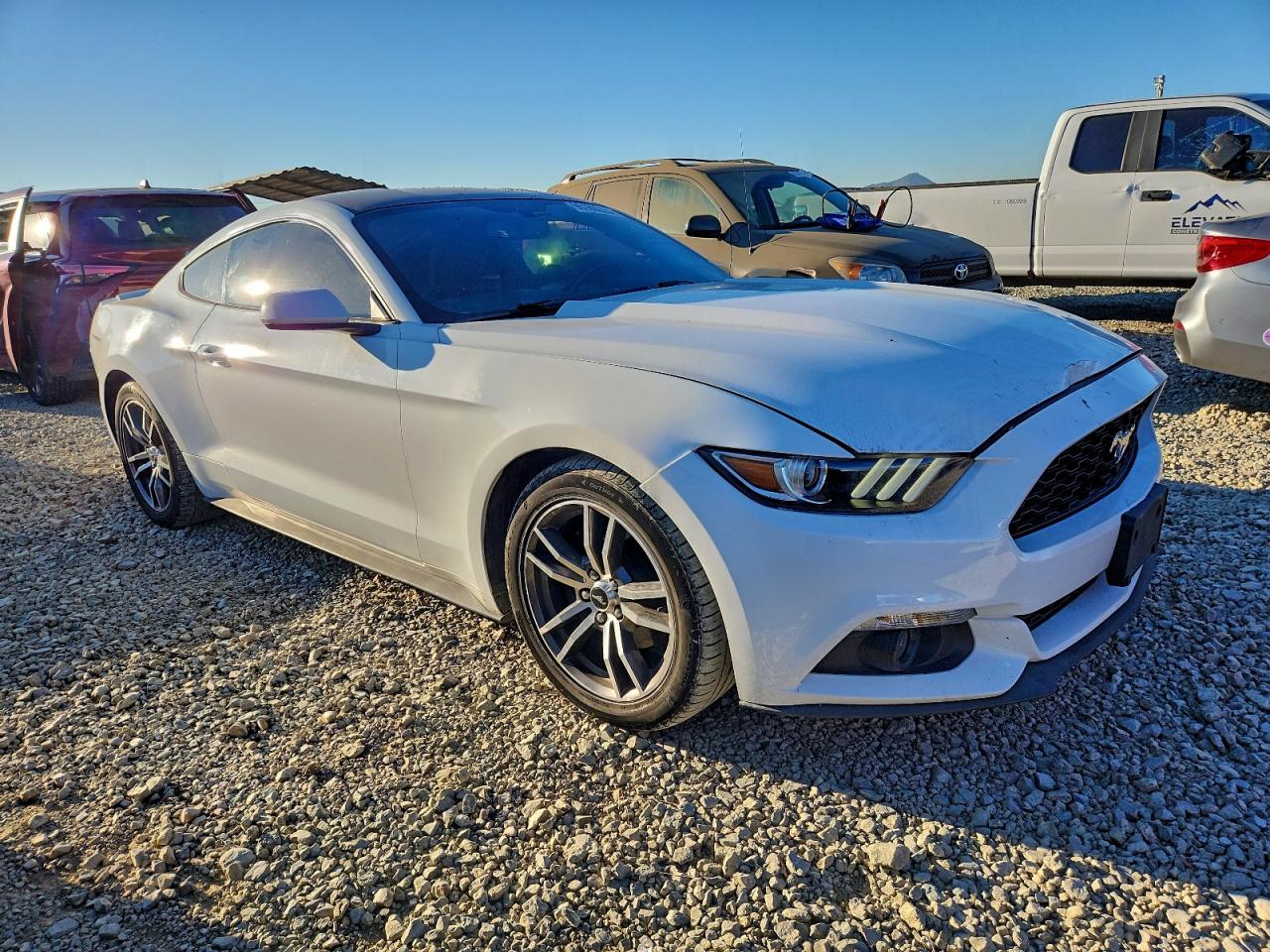 2016 FORD MUSTANG photo 4