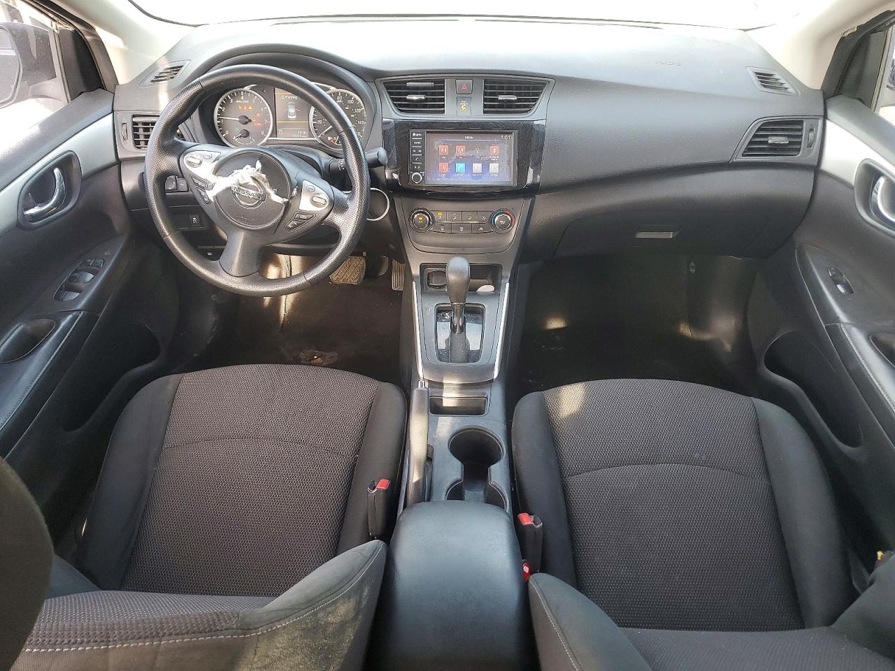 2019 NISSAN SENTRA S photo 8