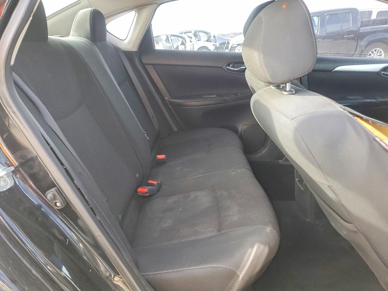 2019 NISSAN SENTRA S photo 10