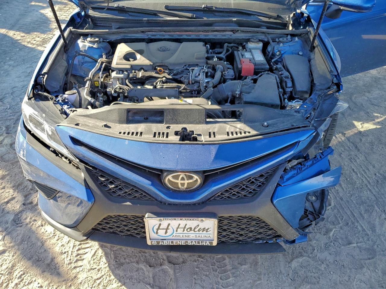2019 TOYOTA CAMRY L photo 21