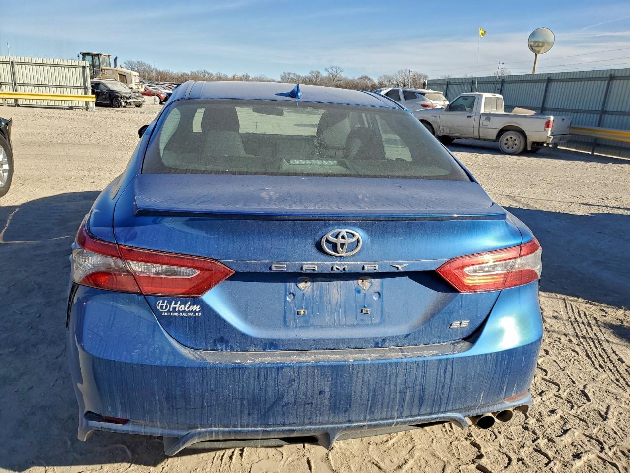 2019 TOYOTA CAMRY L photo 11