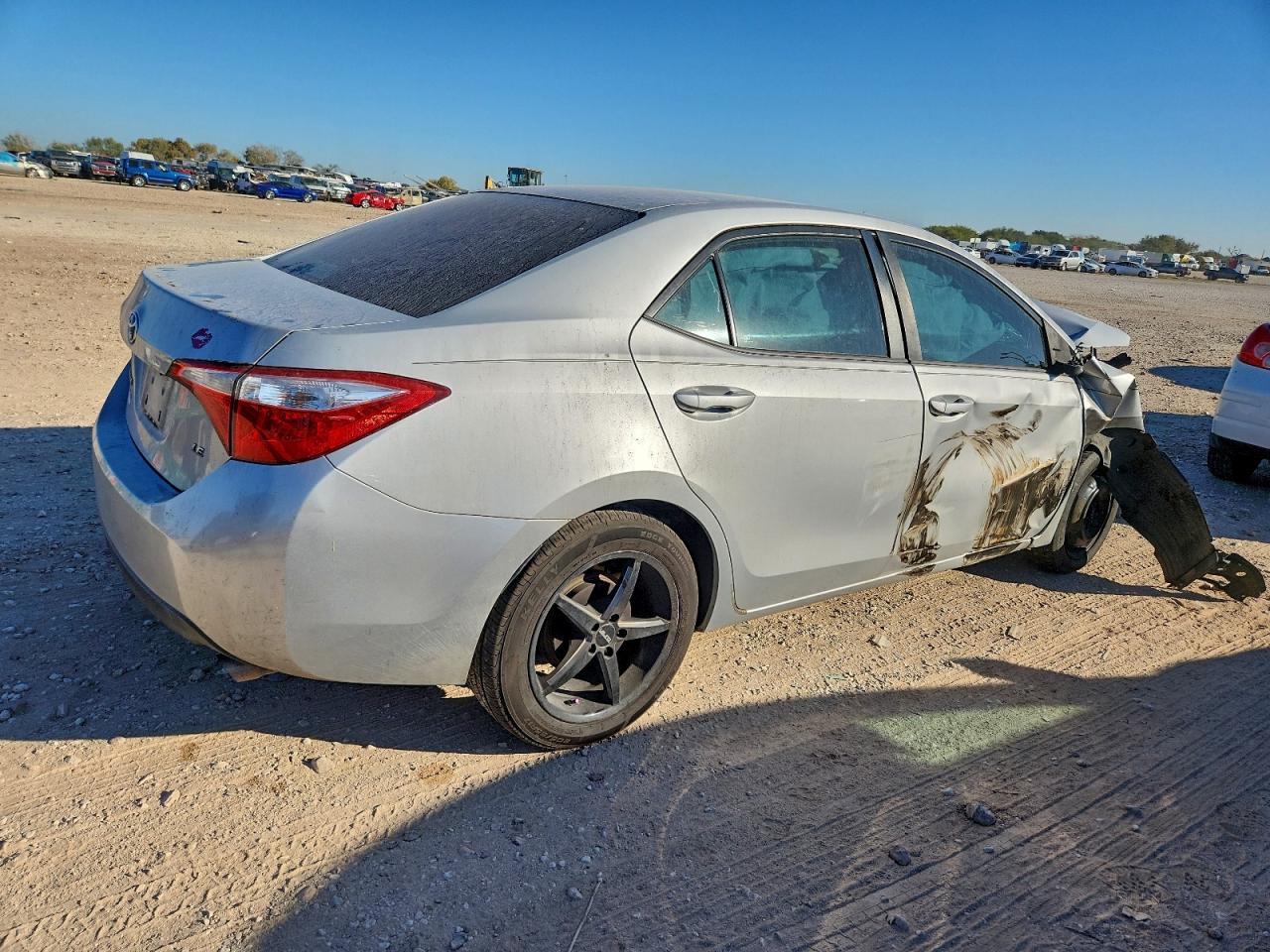 2015 TOYOTA COROLLA L photo 3