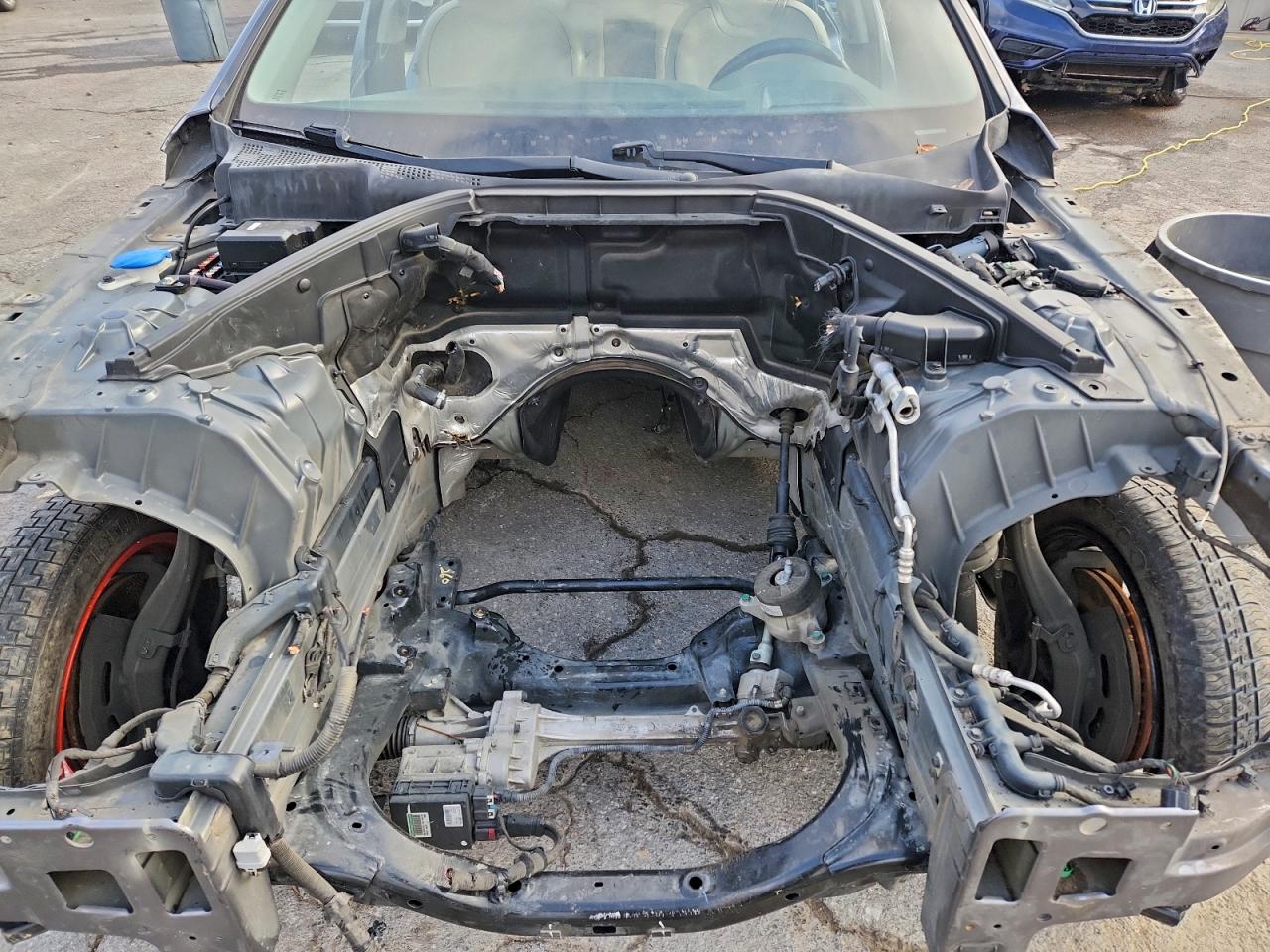 2015 HYUNDAI GENESIS 3.8L photo 11