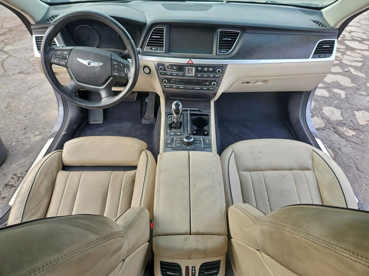 2015 HYUNDAI GENESIS 3.8L photo 8