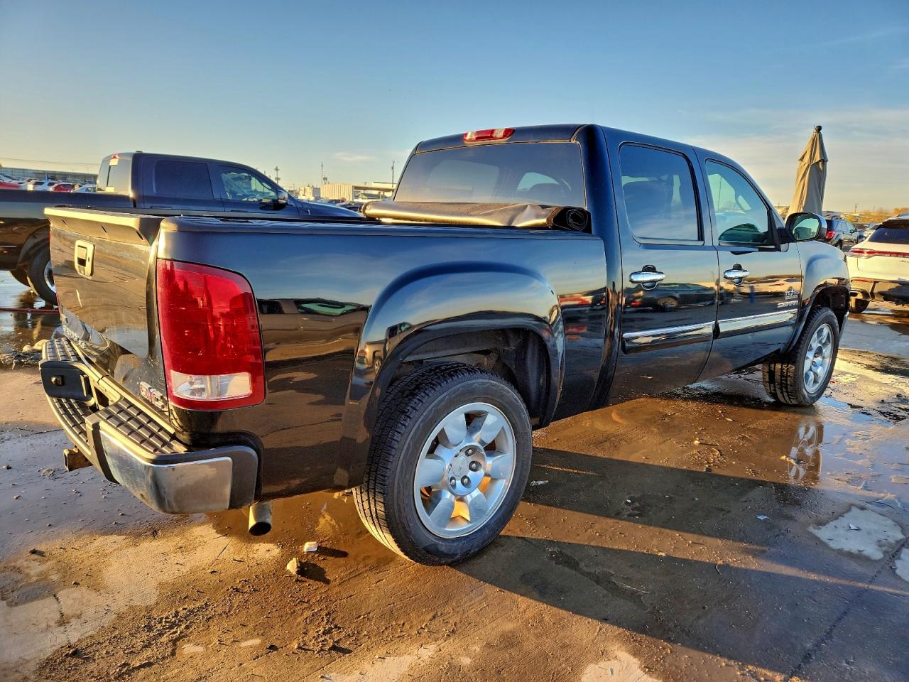 2010 GMC SIERRA C1500 SLE photo 5