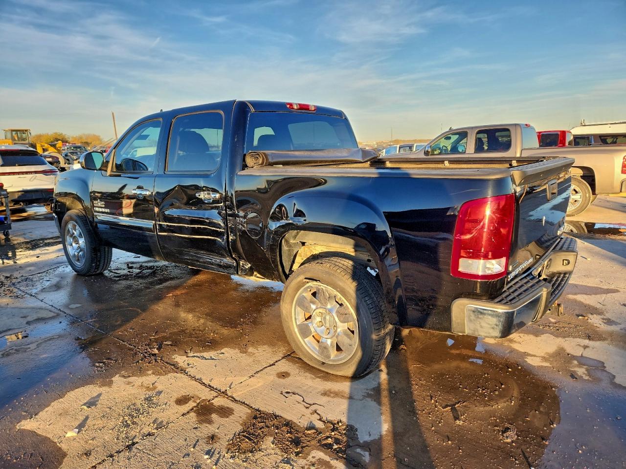 2010 GMC SIERRA C1500 SLE photo 3