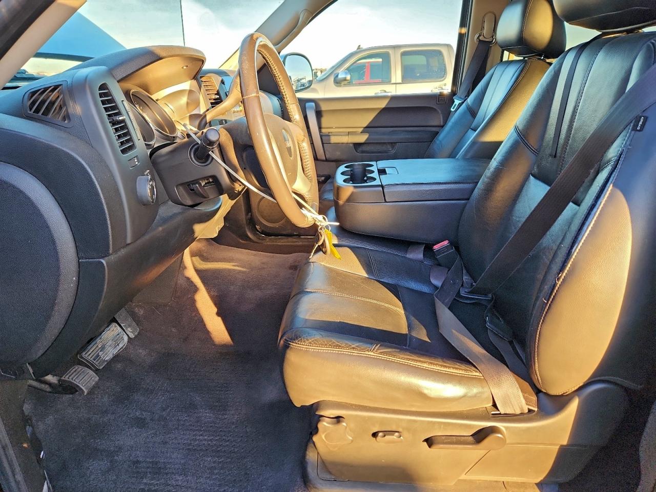 2010 GMC SIERRA C1500 SLE photo 13