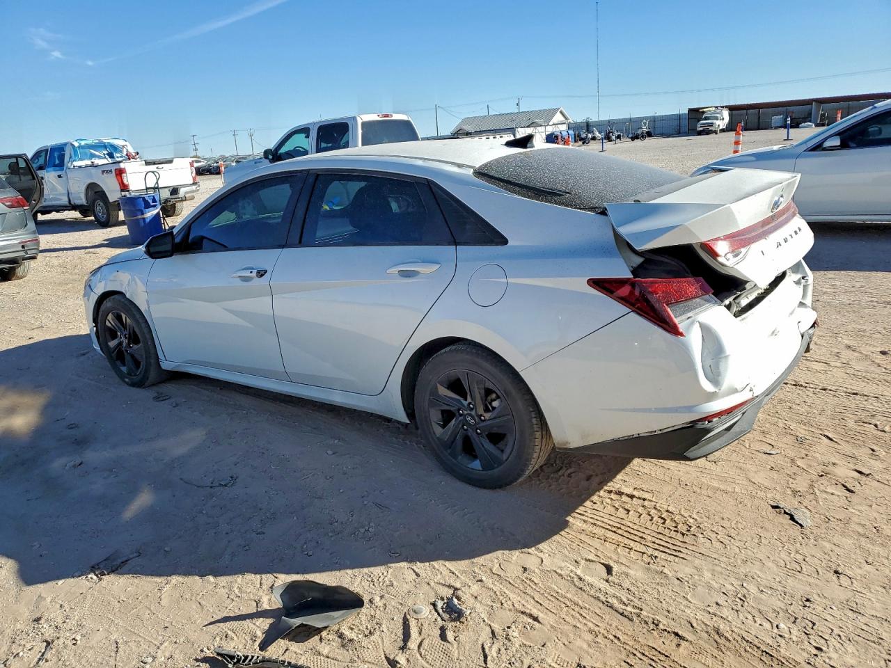 2021 HYUNDAI ELANTRA SEL photo 2