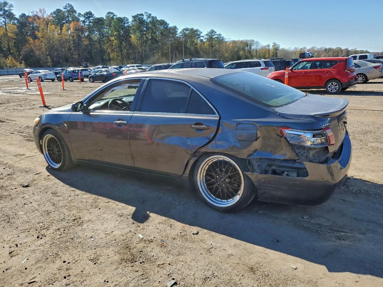 2008 TOYOTA CAMRY LE photo 4