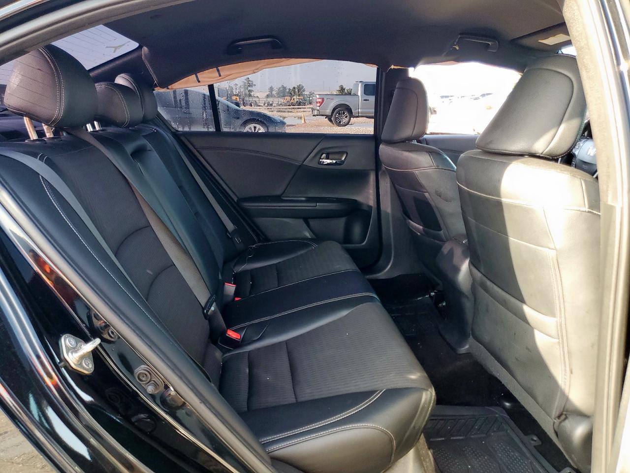 2016 HONDA ACCORD SPORT photo 28