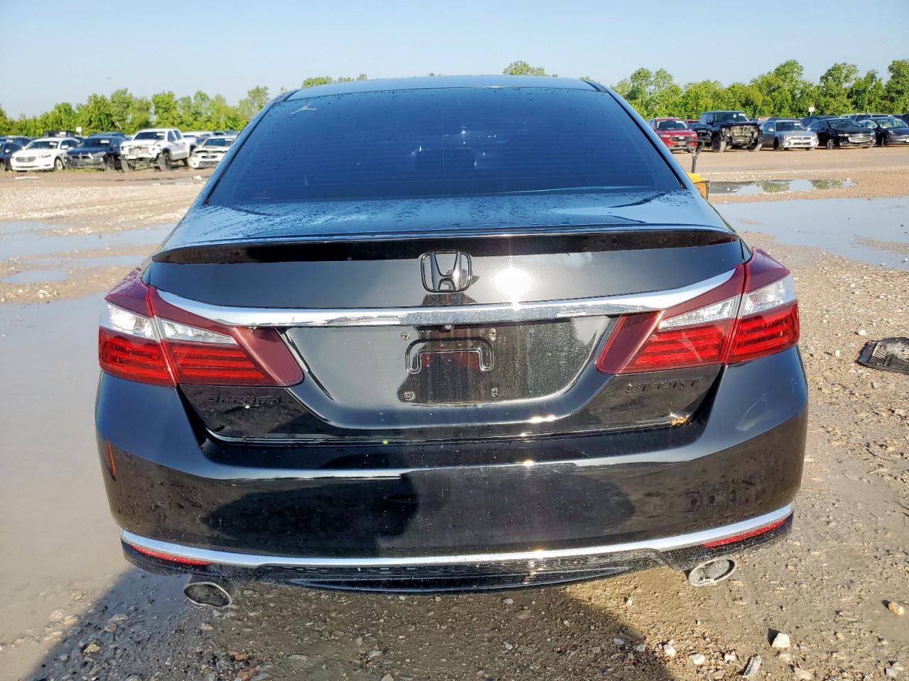 2016 HONDA ACCORD SPORT photo 16