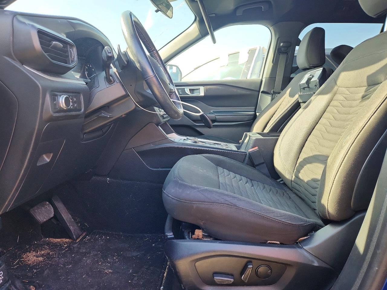 2020 FORD EXPLORER XLT photo 19