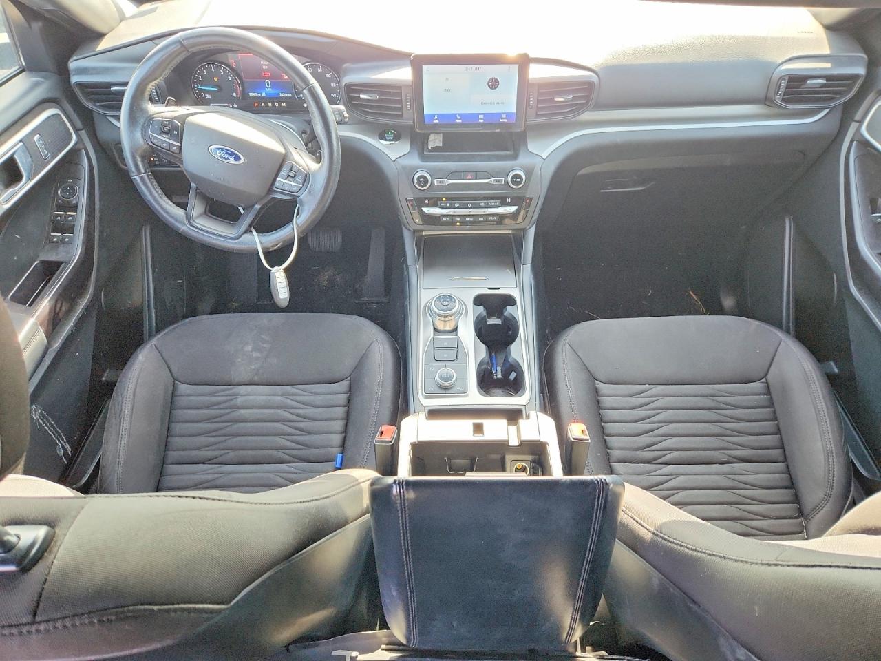 2020 FORD EXPLORER XLT photo 22