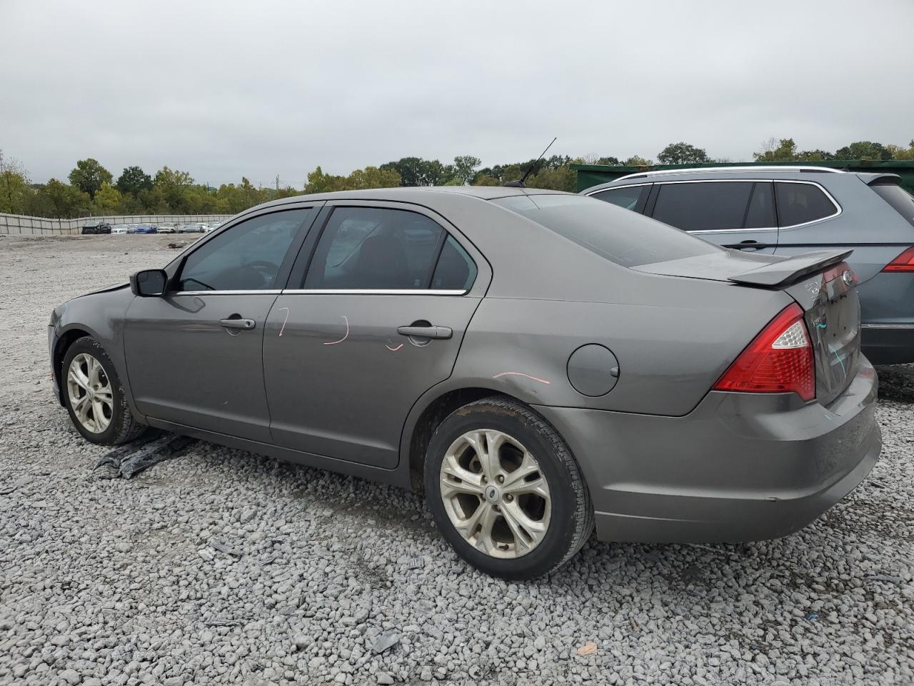 2012 FORD FUSION SE photo 2