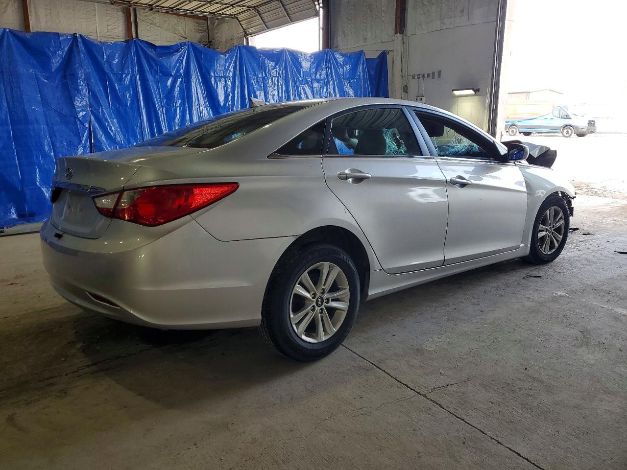 2013 HYUNDAI SONATA GLS photo 5