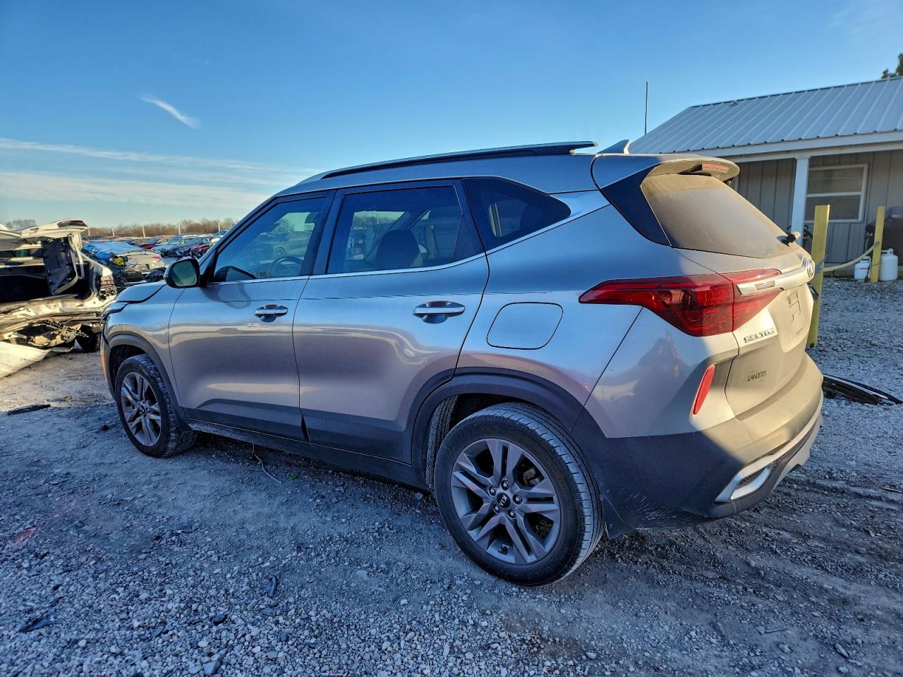 2021 KIA SELTOS S photo 2