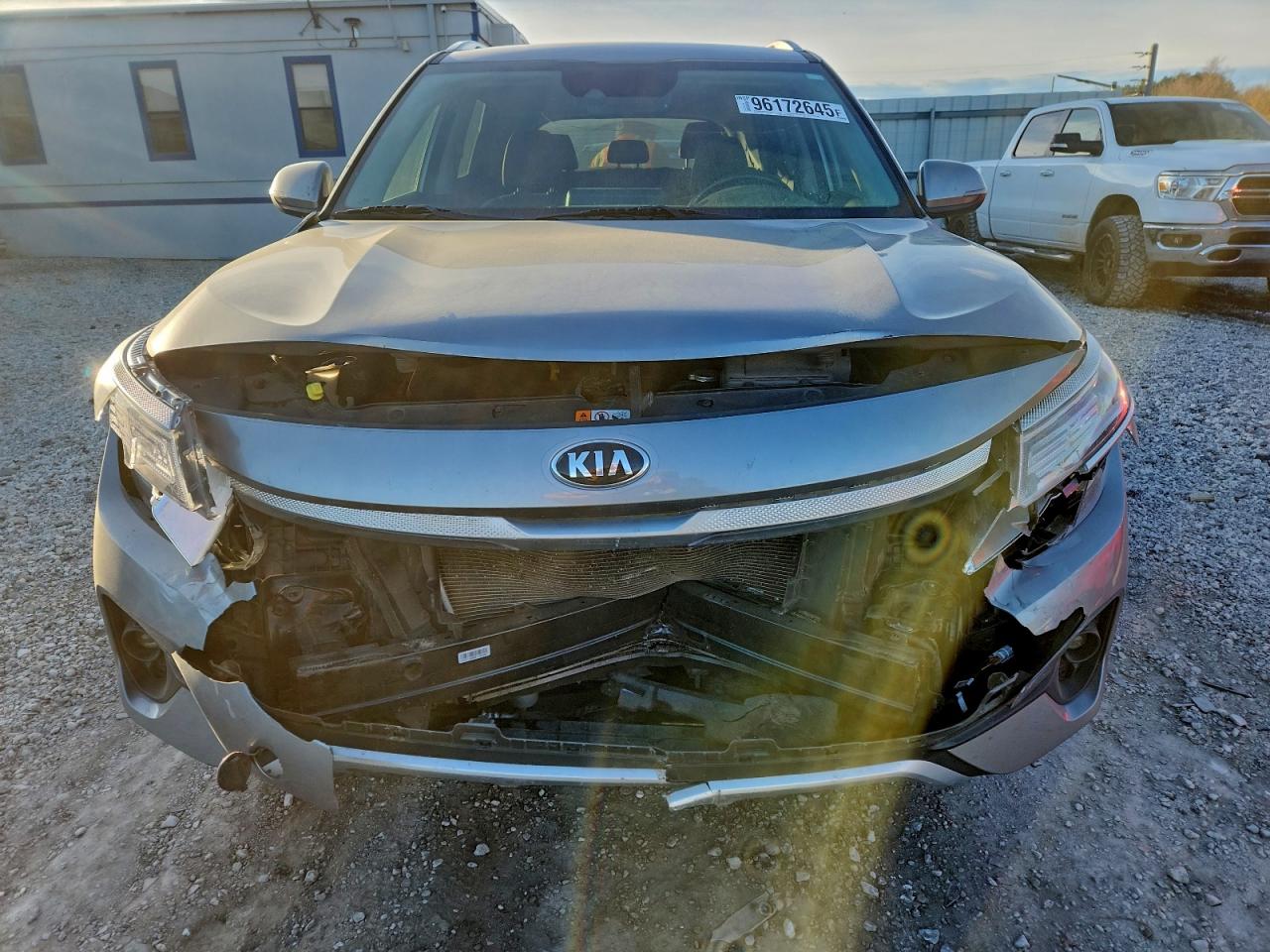 2021 KIA SELTOS S photo 5