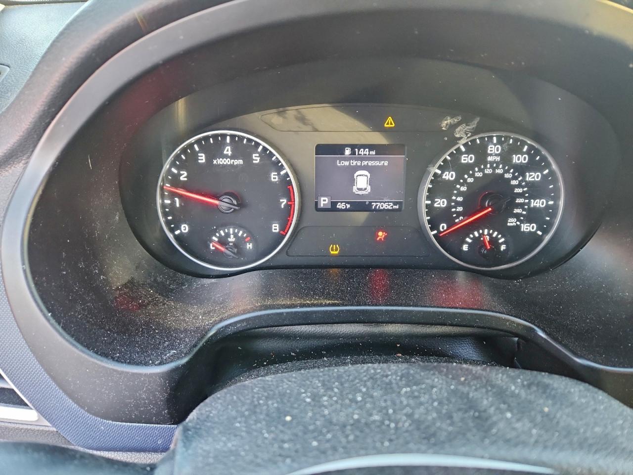 2021 KIA SELTOS S photo 9