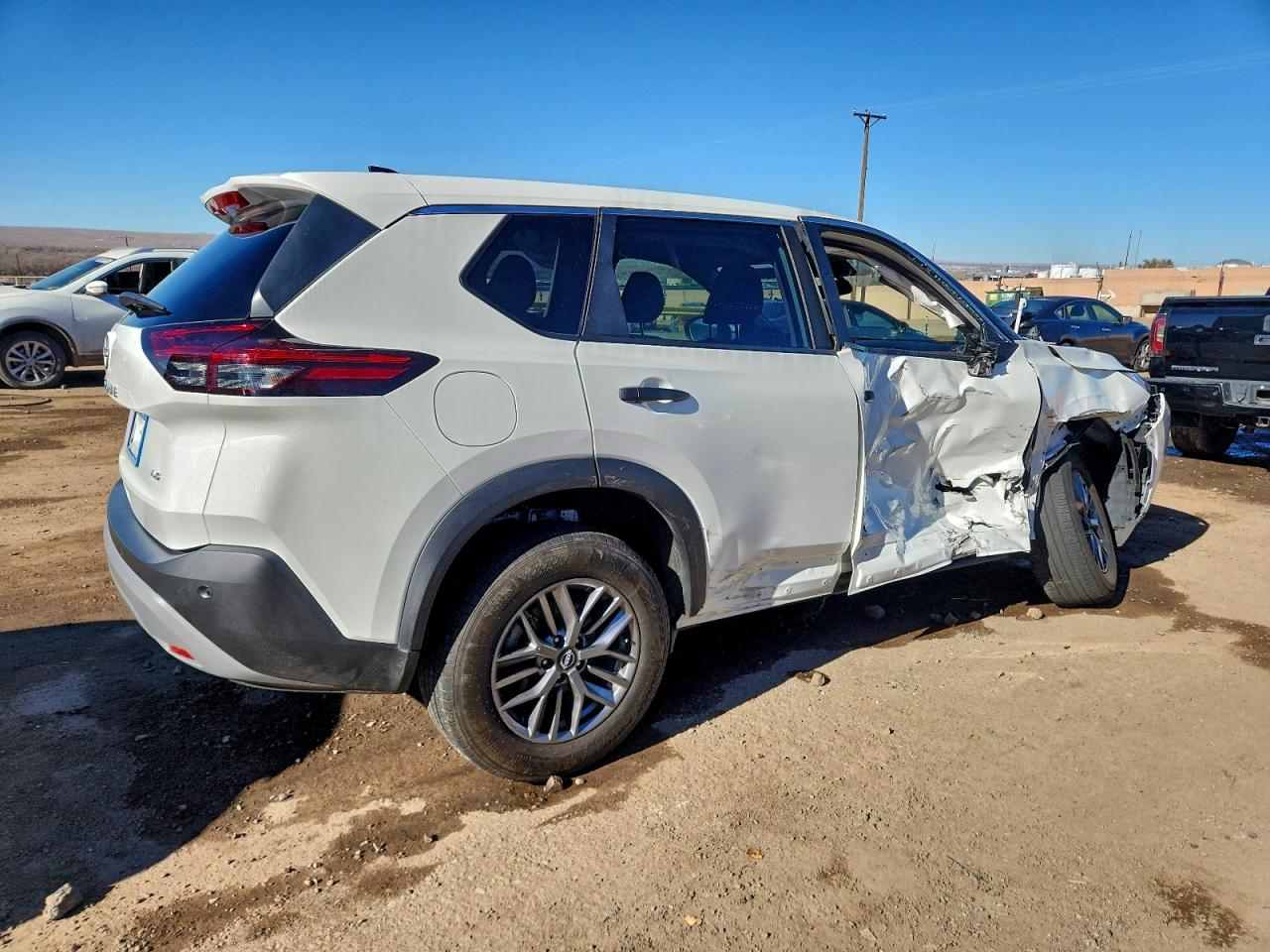 2023 NISSAN ROGUE S photo 5