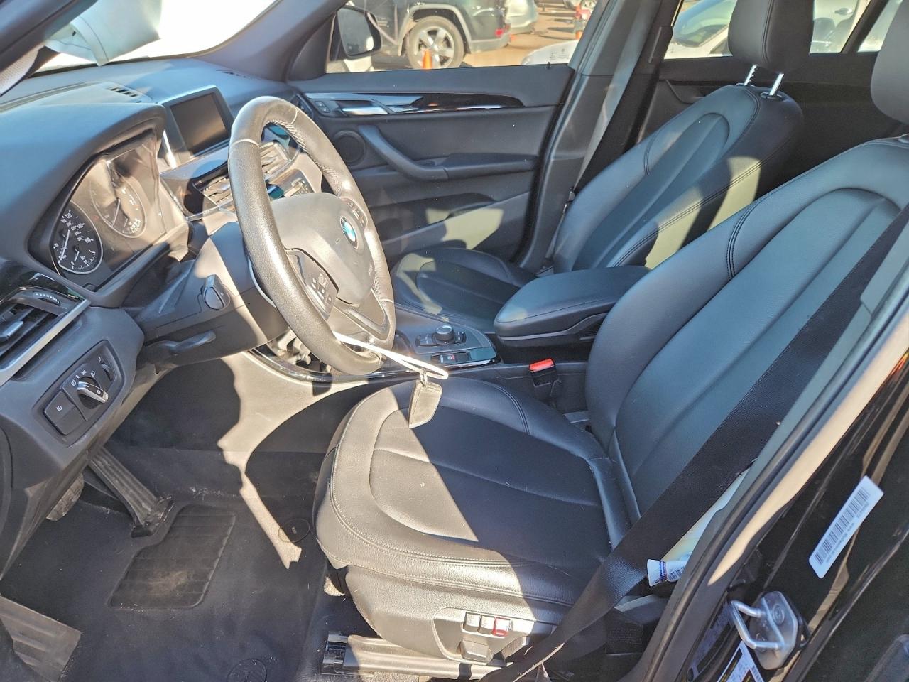 2016 BMW X1 XDRIVE28I photo 13