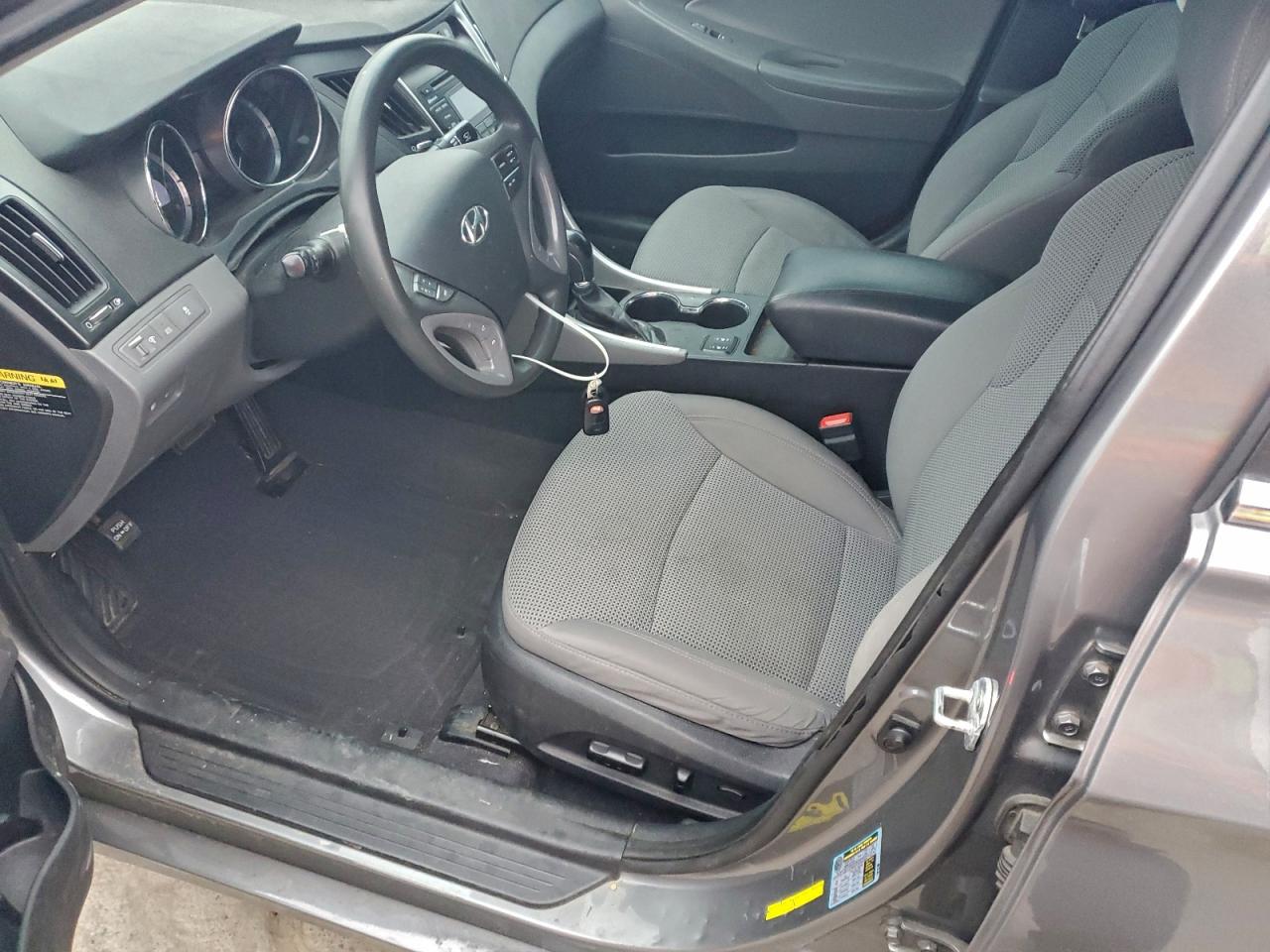 2013 HYUNDAI SONATA GLS photo 7