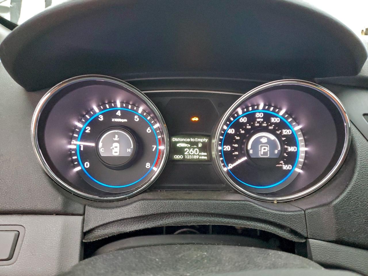 2013 HYUNDAI SONATA GLS photo 9