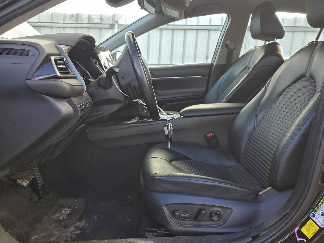 2022 TOYOTA CAMRY SE photo 13