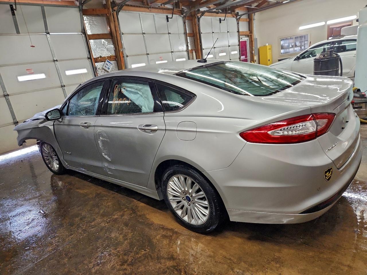 2015 FORD FUSION SE HYBRID photo 2