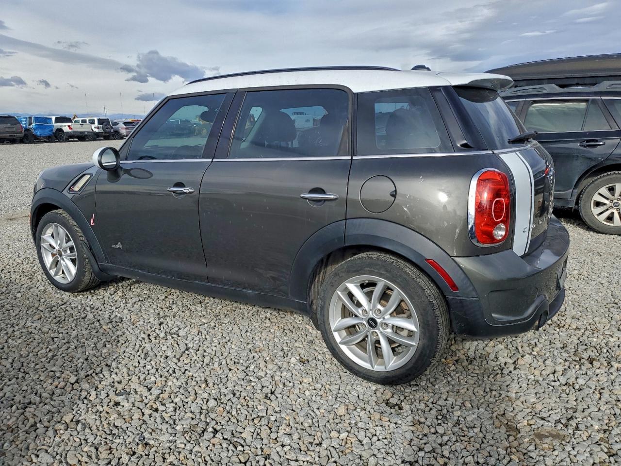 2014 MINI COOPER S COUNTRYMAN photo 2