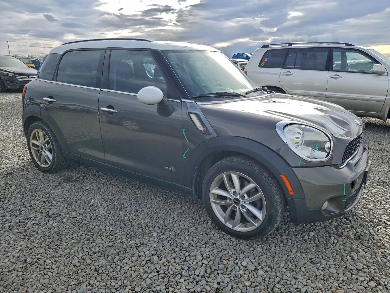 2014 MINI COOPER S COUNTRYMAN photo 4