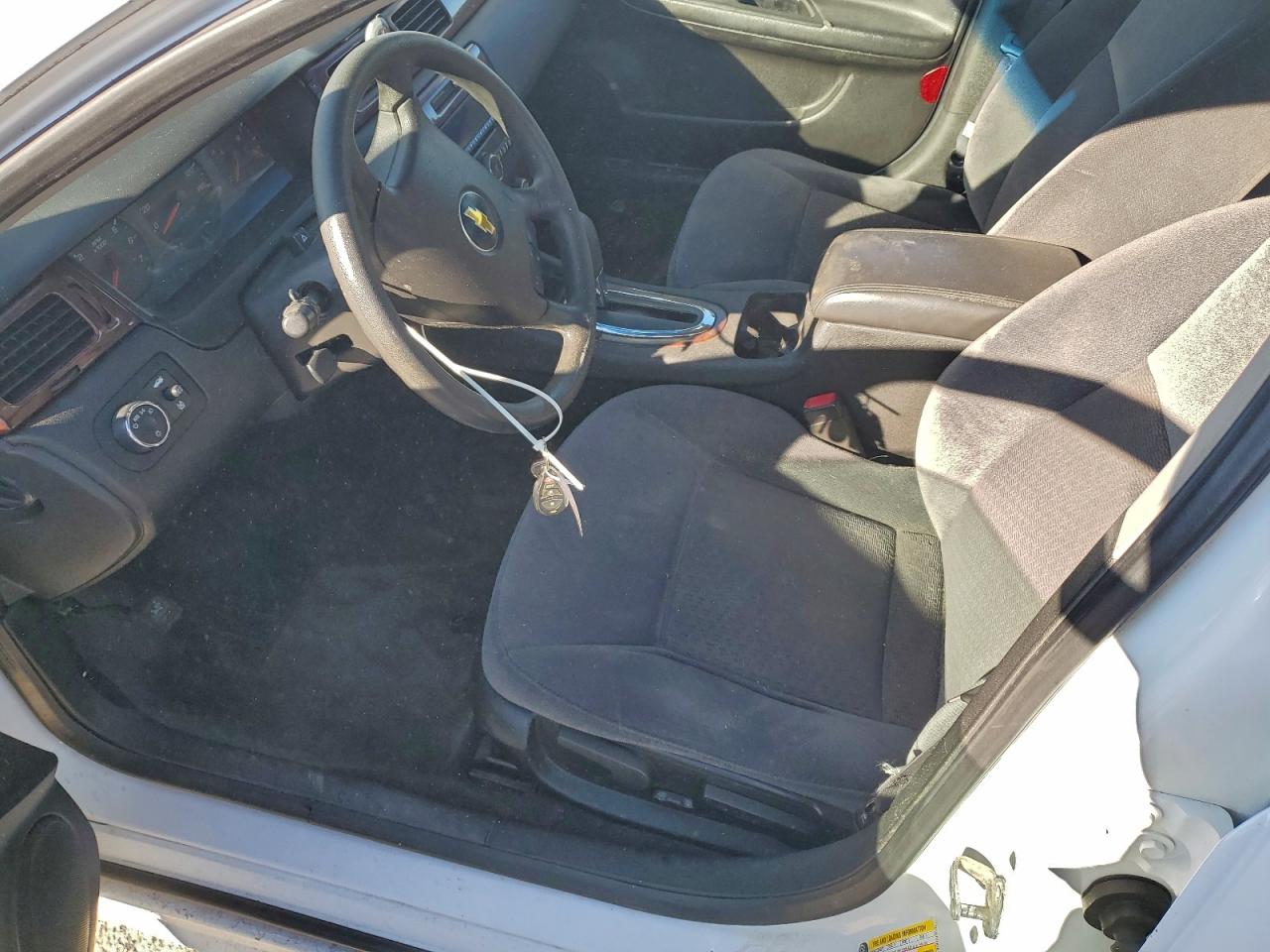 2011 CHEVROLET IMPALA LS photo 13
