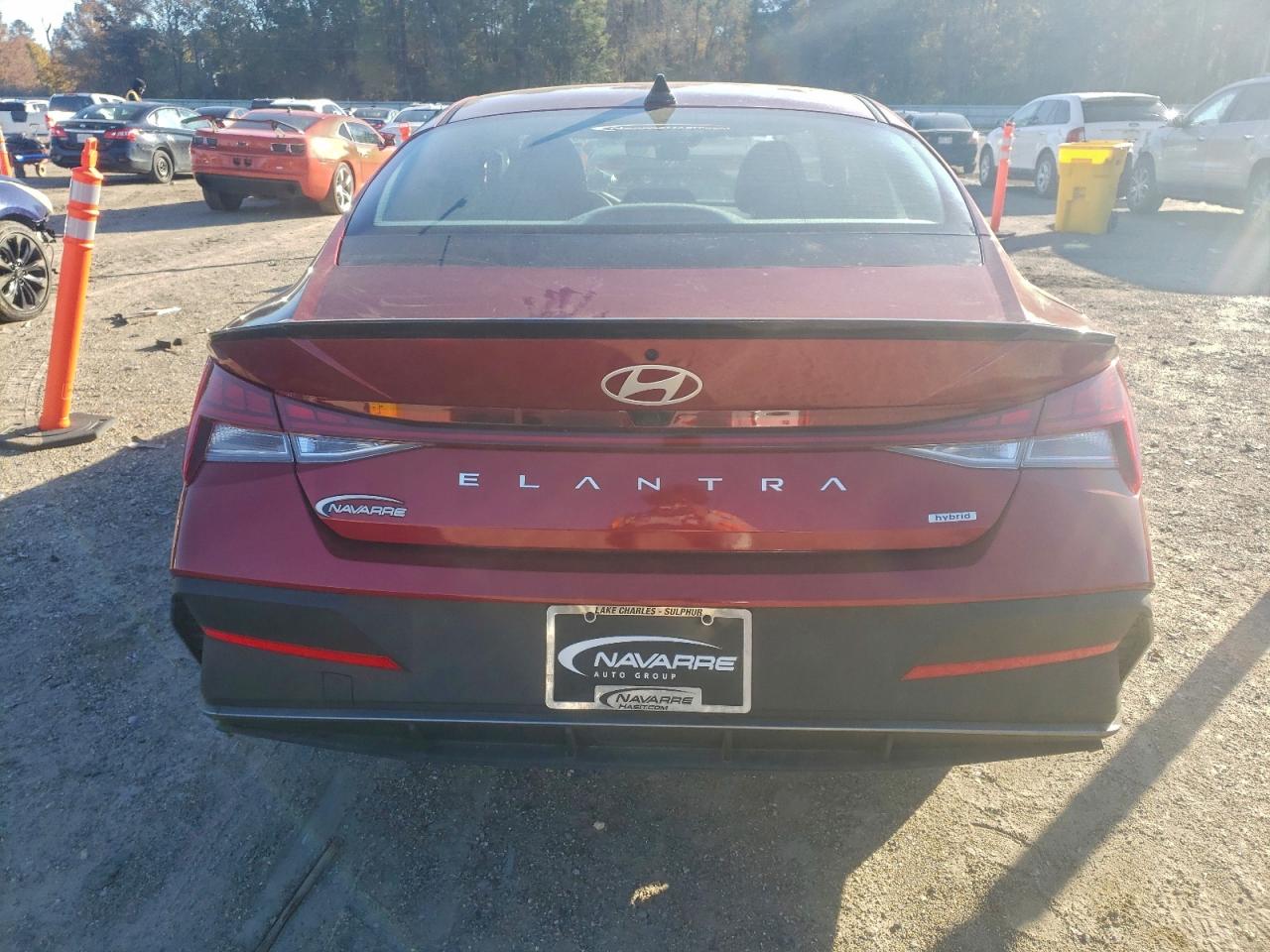 2025 HYUNDAI ELANTRA photo 6