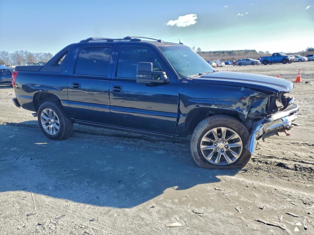 2004 CHEVROLET AVALANCHE K1500 photo 4