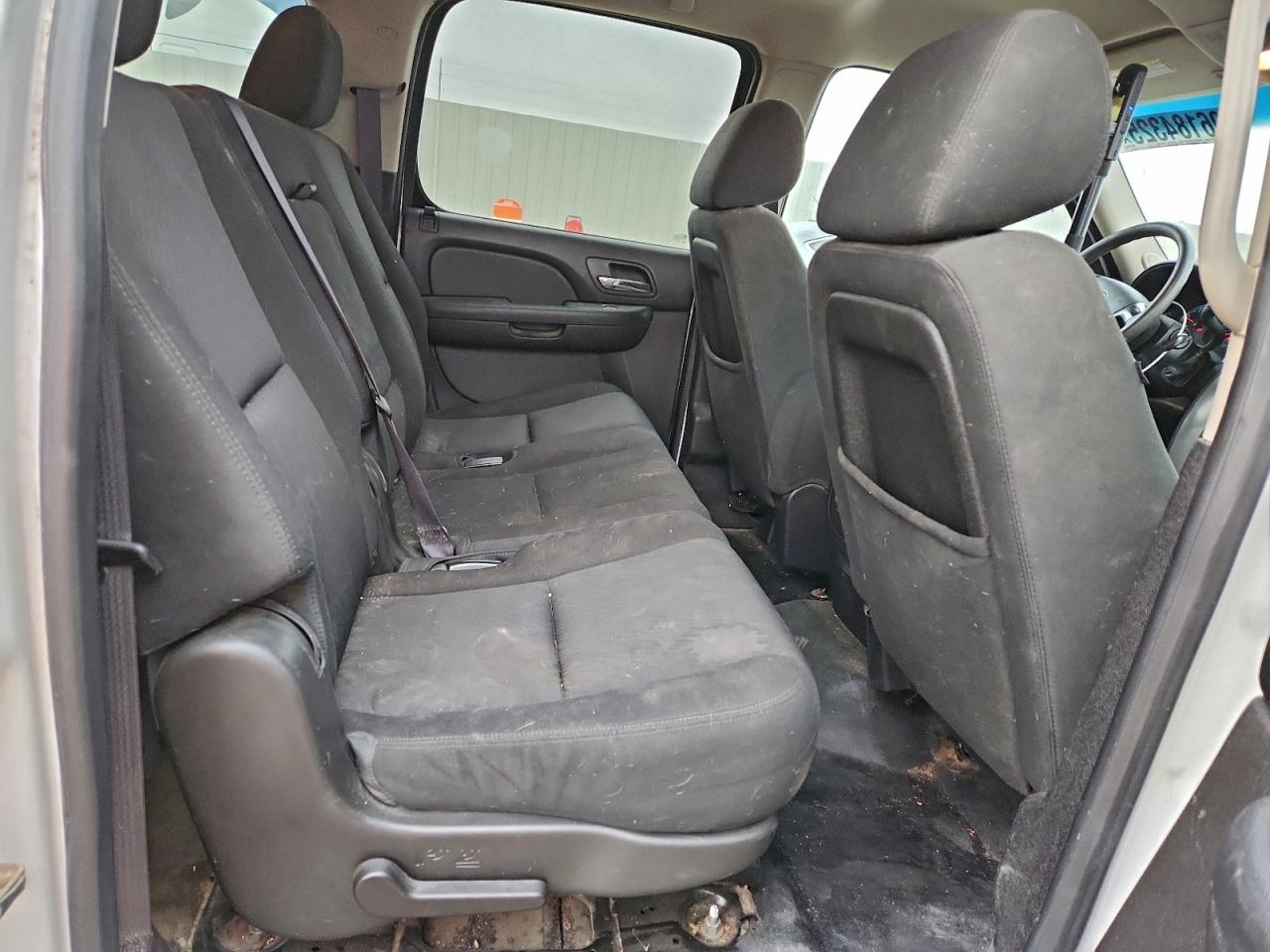 2013 CHEVROLET SUBURBAN K2500 photo 11