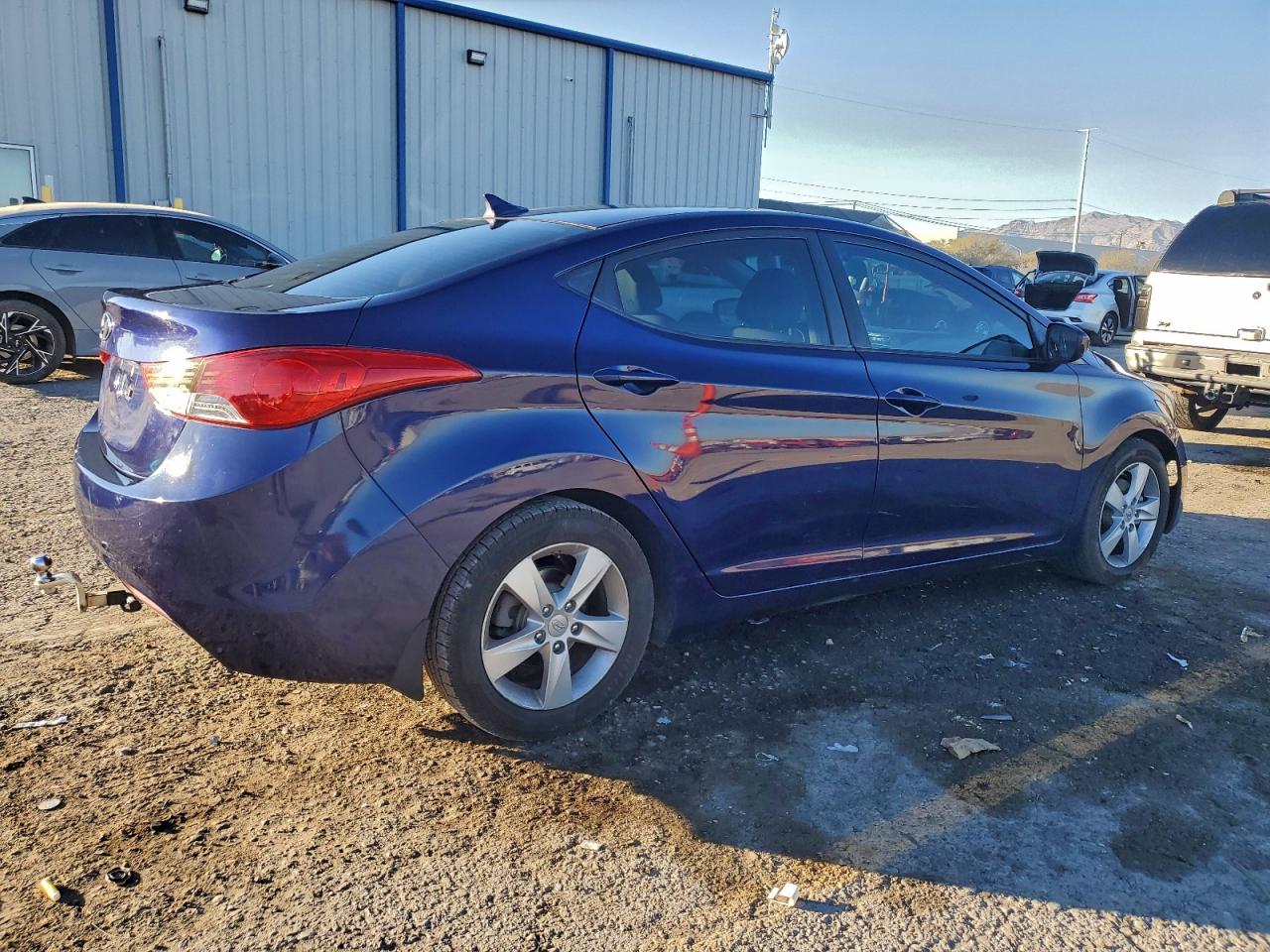 2013 HYUNDAI ELANTRA GLS photo 3