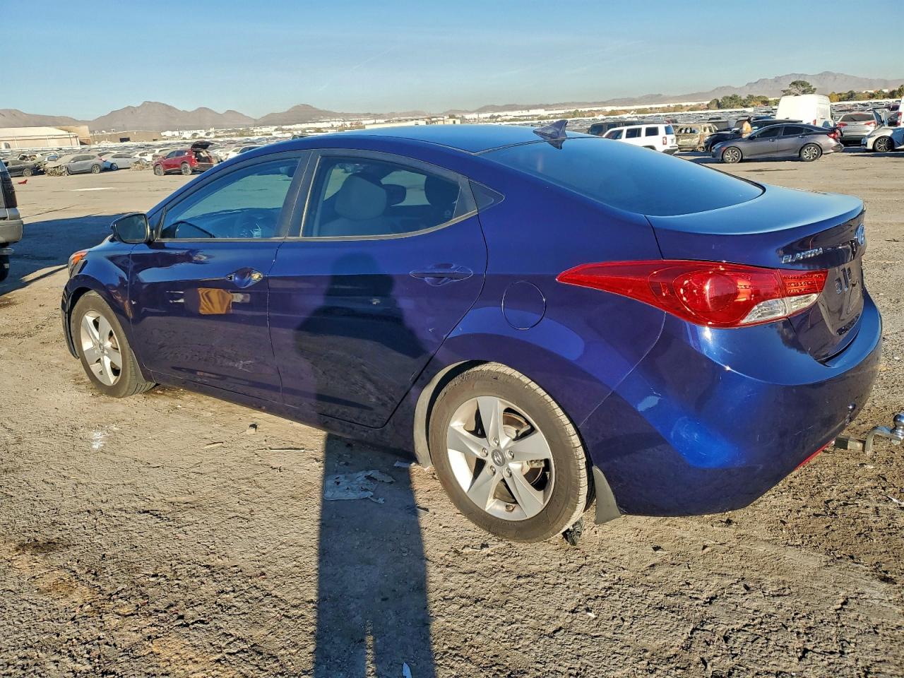 2013 HYUNDAI ELANTRA GLS photo 2