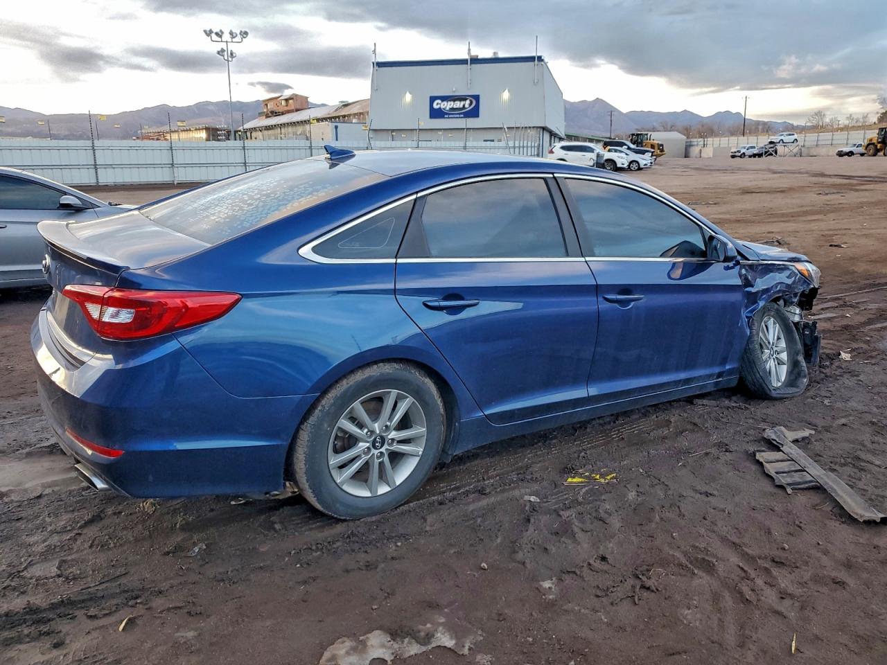 2017 HYUNDAI SONATA SE photo 5