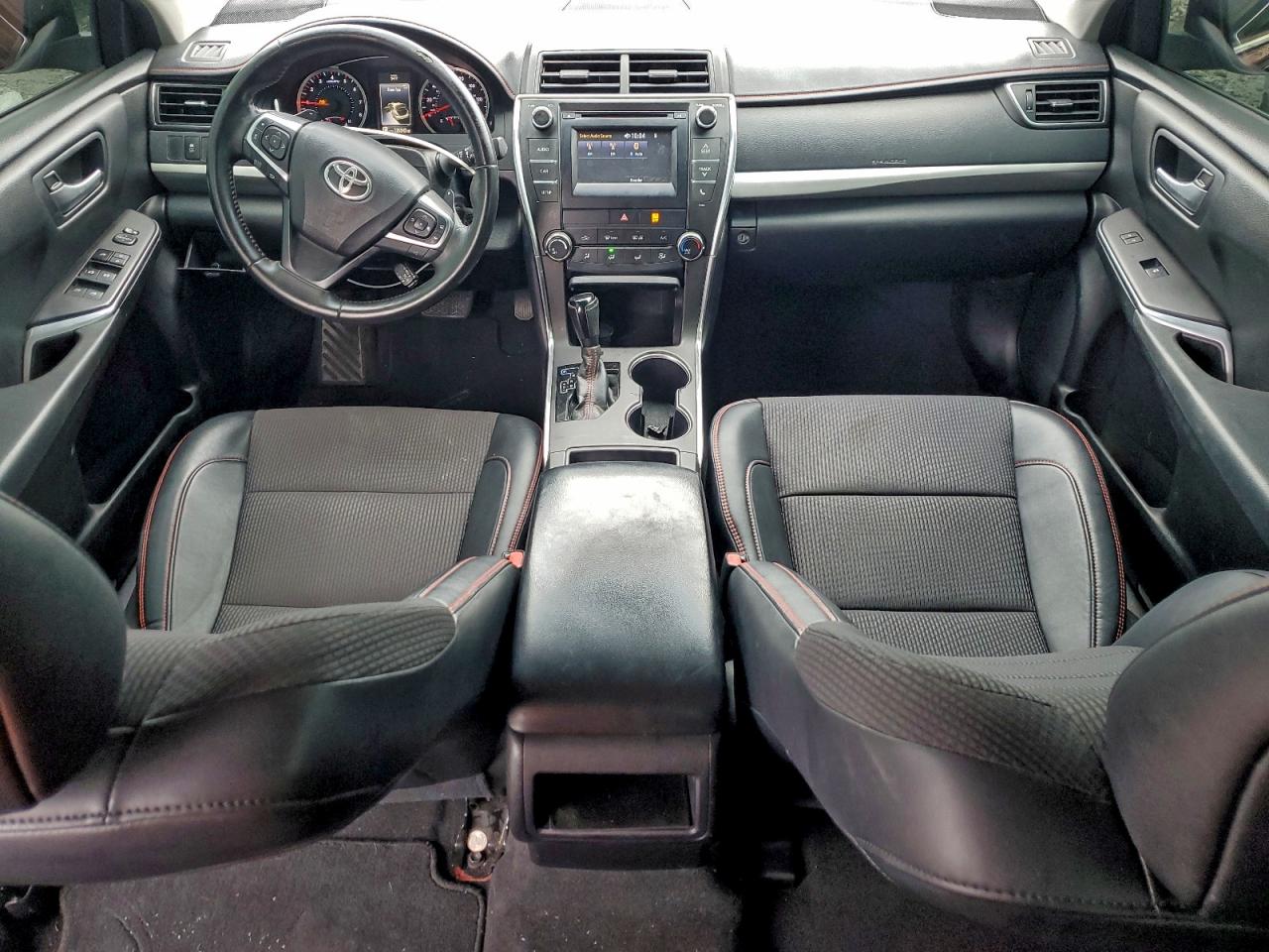 2016 TOYOTA CAMRY LE photo 22